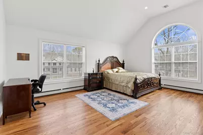 16 Gateway Court, Hampton Bays, NY 11946 - Photo 17