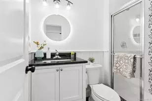 16 Gateway Ct, Hampton Bays, NY 11946 - Photo 25