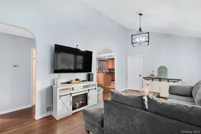 24 Homestead Drive, Carmel, NY 10512 - Photo 5