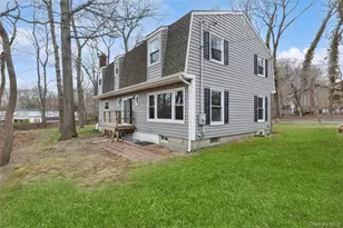 49 Overhill Rd, Wading River, NY 11792 - Photo 23