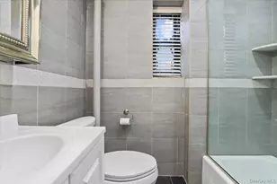 33 Manchester Rd, Eastchester, NY 10709 - Photo 13