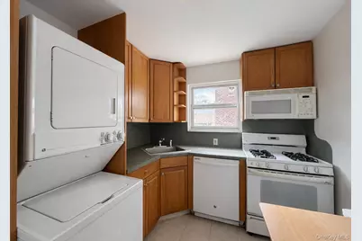 260-11 Langstone Avenue #GV118E5-1, Glen Oaks, NY 11004 - Photo 7