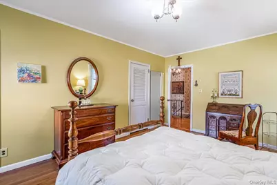 217-53 Kingsbury Avenue, Oakland Gardens, NY 11364 - Photo 21