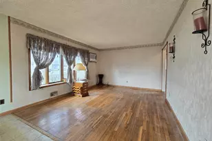 49 Lakewood Ave, Ronkonkoma, NY 11779 - Photo 7