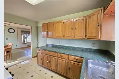 49 Lakewood Avenue, Ronkonkoma, NY 11779 - Photo 3