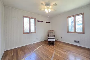 49 Lakewood Ave, Ronkonkoma, NY 11779 - Photo 11