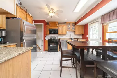 2544 New York Avenue, Huntington, NY 11747 - Photo 7