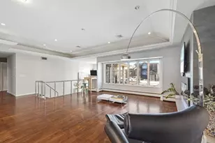 844 Flanders Dr, Valley Stream, NY 11581 - Photo 5