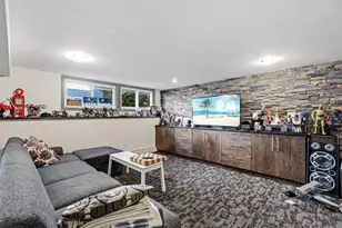 844 Flanders Dr, Valley Stream, NY 11581 - Photo 21