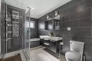 844 Flanders Dr, Valley Stream, NY 11581 - Photo 17