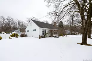 12 Valley View Rd, Hyde Park, NY 12538 - Photo 3