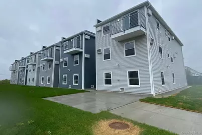 605 Barbadoes Drive, Arverne, NY 11692 - Photo 11