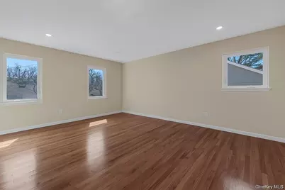 2 Pickwood Lane, Great Neck, NY 11024 - Photo 17