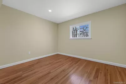 2 Pickwood Lane, Great Neck, NY 11024 - Photo 25