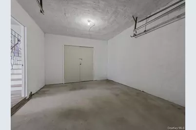 2 Pickwood Lane, Great Neck, NY 11024 - Photo 27