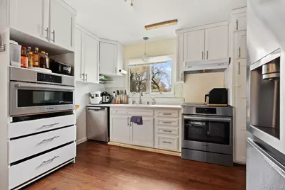 2881 Meadowcrest Drive, Yorktown Heights, NY 10598 - Photo 15