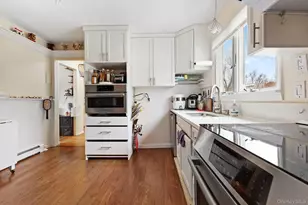 2881 Meadowcrest Dr, Yorktown Heights, NY 10598 - Photo 17