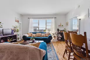 37 Summit Ave, Port Chester, NY 10573 - Photo 7