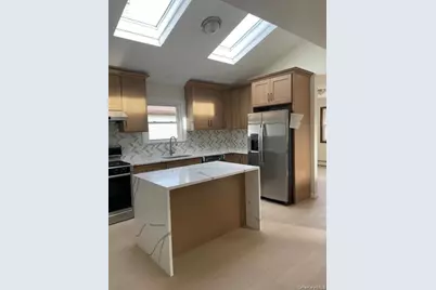 8 Deans Lane, Bayville, NY 11709 - Photo 3