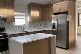 8 Deans Ln, Bayville, NY 11709 - Photo 3