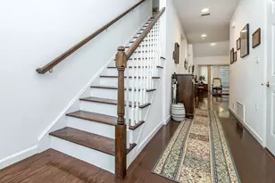 174 Pond View Dr, Port Washington, NY 11050 - Photo 5