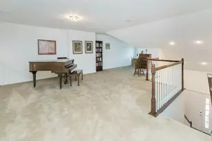 174 Pond View Dr, Port Washington, NY 11050 - Photo 17