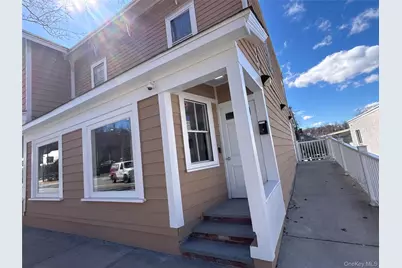 3 Bryant Avenue #C, Roslyn, NY 11576 - Photo 1