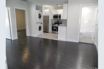 3 Bryant Avenue #C, Roslyn, NY 11576 - Photo 9