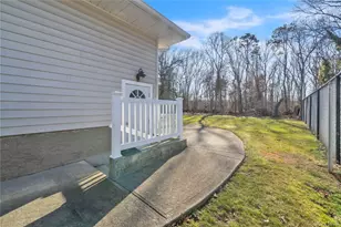 1408 St Louis Ave, Bay Shore, NY 11706 - Photo 29