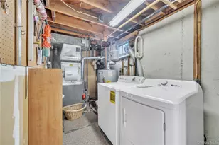 1408 St Louis Ave, Bay Shore, NY 11706 - Photo 27