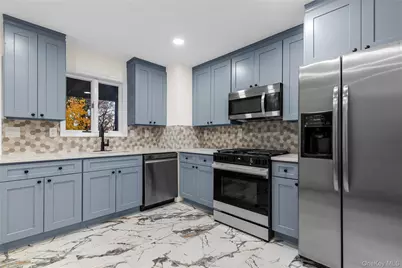 27 Mountain Avenue #1, Mount Kisco, NY 10549 - Photo 3