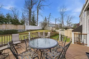 26 Bowden Dr, Huntington Station, NY 11746 - Photo 33