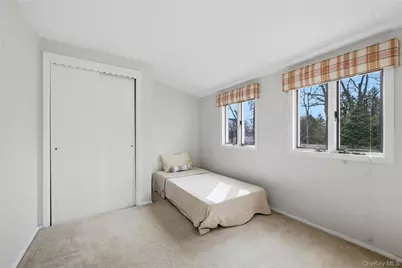 26 Bowden Drive, Huntington Station, NY 11746 - Photo 19