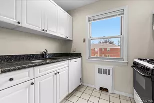 87-18 Marengo St, Hollis, NY 11423 - Photo 9