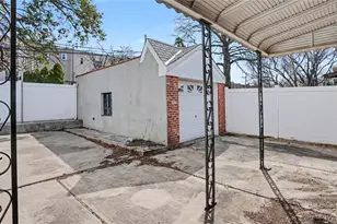 53-53 61st St, Maspeth, NY 11378 - Photo 7