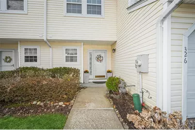 326 Erin Lane, East Setauket, NY 11733 - Photo 3