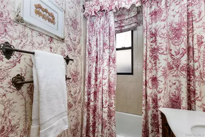 35 Parkview Avenue #1D, Bronxville, NY 10708 - Photo 19