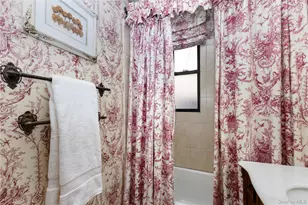 35 Parkview Ave, Bronxville, NY 10708 - Photo 19