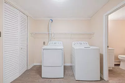 365 Clay Pitts Road, East Northport, NY 11731 - Photo 23