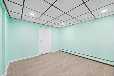 365 Clay Pitts Road, East Northport, NY 11731 - Photo 19