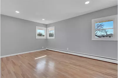 19 Gardenia Drive, Commack, NY 11725 - Photo 11