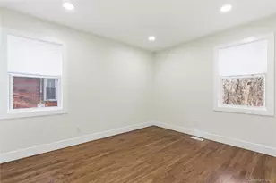 18 Maple Pl, Huntington, NY 11743 - Photo 13