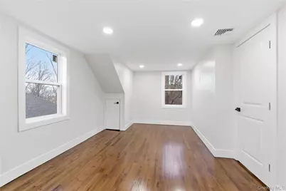 18 Maple Place, Huntington, NY 11743 - Photo 17