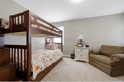 38 Elizabeth Drive, Wading River, NY 11792 - Photo 15