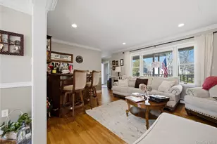 38 Elizabeth Dr, Wading River, NY 11792 - Photo 9