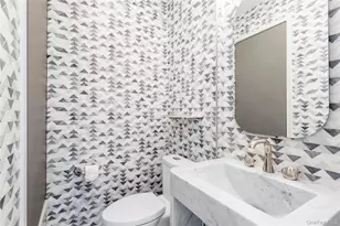 580 Dune Rd, Westhampton, NY 11978 - Photo 17