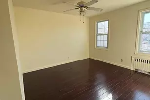 52-16 69th Pl, Maspeth, NY 11378 - Photo 9