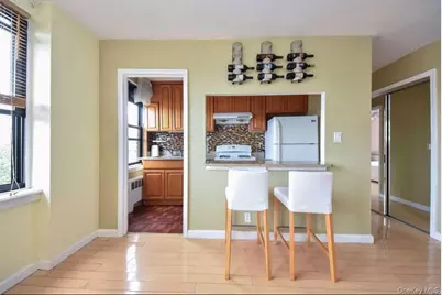 1 Maple Drive #3H, Great Neck, NY 11021 - Photo 3