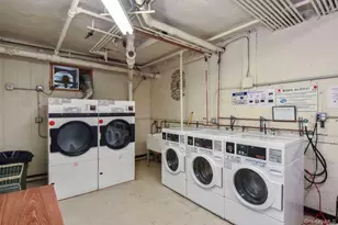 1 Maple Dr, Great Neck, NY 11021 - Photo 11