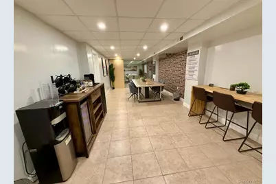 230 Pelham Road #2E, New Rochelle, NY 10805 - Photo 19